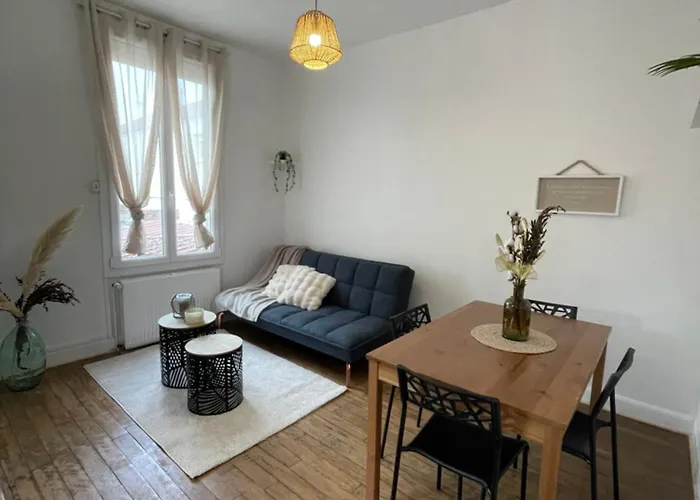 Holiday home Chaleureuse Saint-Julien-les-Villas